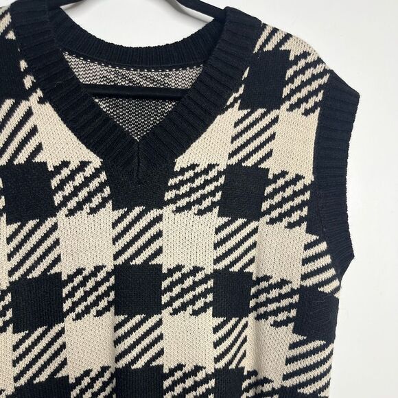 SHEIN Checkered Sweater Vest Black and Cream Size Small - Picture 2 of 3